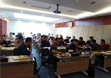 夯實基礎(chǔ)，提升素質(zhì)，房管中心開展拆遷知識培訓